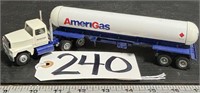 Winross Die Cast Amerigas Tanker Tractor