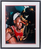 Michael Jordan Signed Championship Photo UpperDeck