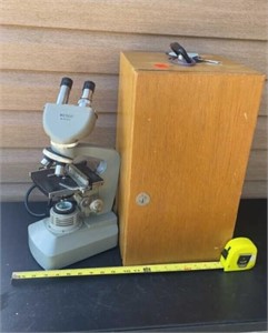Wesco Microscope No. 701411 w box