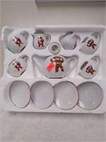 Decorative mini teacup set