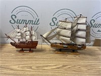 Hurricane & H.M.S Bounty -1787- model ships