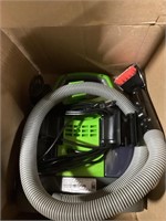 Signs of usage - BISSELL VACUUM CLEANER - green