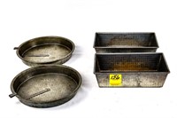 2 Bread Pans and 2 Pie Pans (Ovenex)