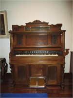 Thomas Organ and Piano Co.