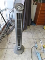 LASKO 48"tall Oscilating VarSpeed Fan