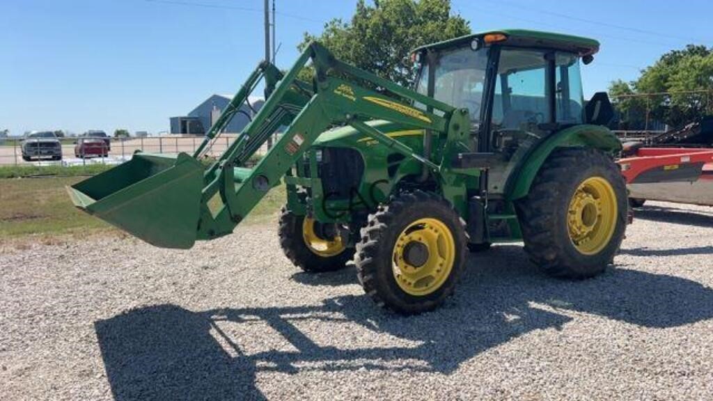 John Deere 5083E Cab/Air w/563 Self Leveler Loader