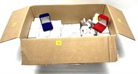 Lot, velvet ring boxes: 12 red, 48 blue