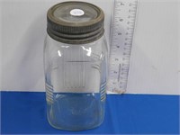 SQUARE GLASS BOTTLE WITH LID