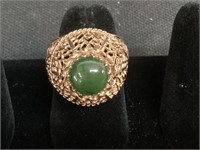 14K Gold Jade Dome Top Ring,Size 6 1/4