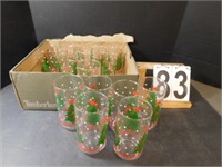 16 Holiday Glasses