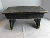 BLACK PAINTED WOODEN STOOL