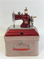 FUNKY VINTAGE CASIGE TOY SEWING MACHINE & CASE