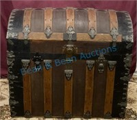 nice antique dome top trunk