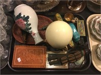 Tray of assorted Persian and other decoratives