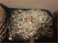 Tray of assorted chandelier drops