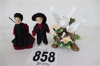 Amish Couple & Dover Figurine