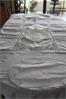 Battenburg Lace Table Cloth, Napkins & Placemats
