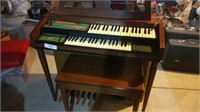 Wurlitzer Fumaker Super Sprite electric organ