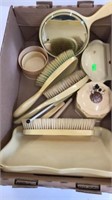 Box of French ivory pieces