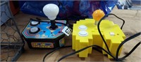 MRS. PACMAN & PAC MAN PLUG N PLAY GAMES