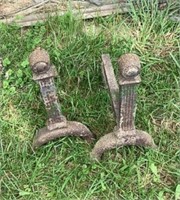 Pair of antique heavy iron andirons measuring 17