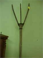Wooden pitchfork