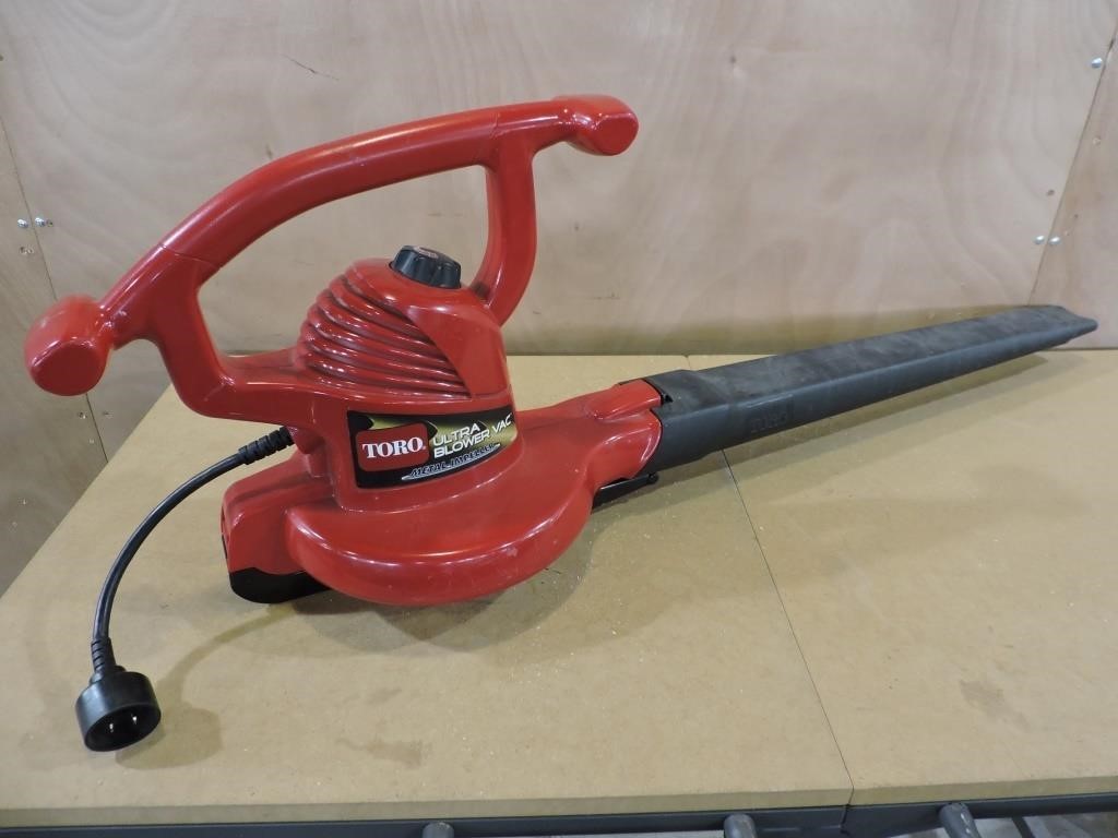 TORO 51599  CORDED ULTRA BLOWER VAC WORKING