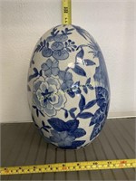 Blue willow decorative egg 10" tall