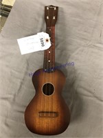 VINTAGE SILVERTONE UKE, 21" LONG