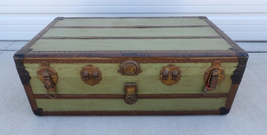 Vintage Green Flat Trunk