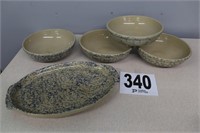 Roseville Bowls & Platters(R1)