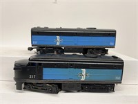 Lionel BM train engine and Tender 217