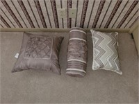 3 decorative throw pillows
