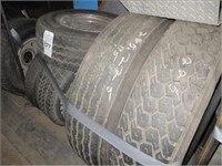 LOT, TRUCK WHEELS & TIRES IN THIS CONTAINER