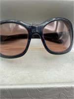 Vtg. Oakley Taken  Sunglasses