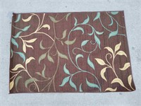 HOMELINE COLLECTION RUG APPROX 57.5 X 40 IN