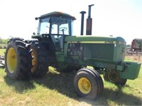 JD 4755 Tractor w/20.8-38 duallies