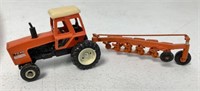 1/64 Allis Chalmers 7045 w/ Plow