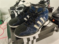 New pair Adidas men's sneakers, size 11.5