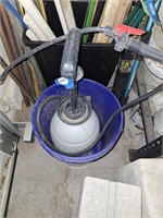 PUMP SPRAYER IN BUCKET