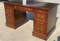 Kneehole Desk, Quaiity Maker, Sligh Holland, MI