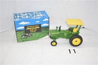 Ertl Toy Farmer John Deere 4010 w/Rops NIB (1993