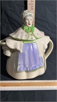Vintage  Shawnee Granny Ann Tea Pot