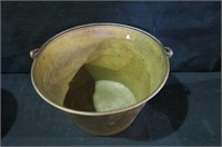 VINTAGE BRASS BUCKET WITH HANDLE
