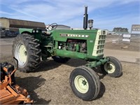 Oliver 1800 Tractor