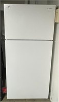 Amana refrigerator freezer --very clean