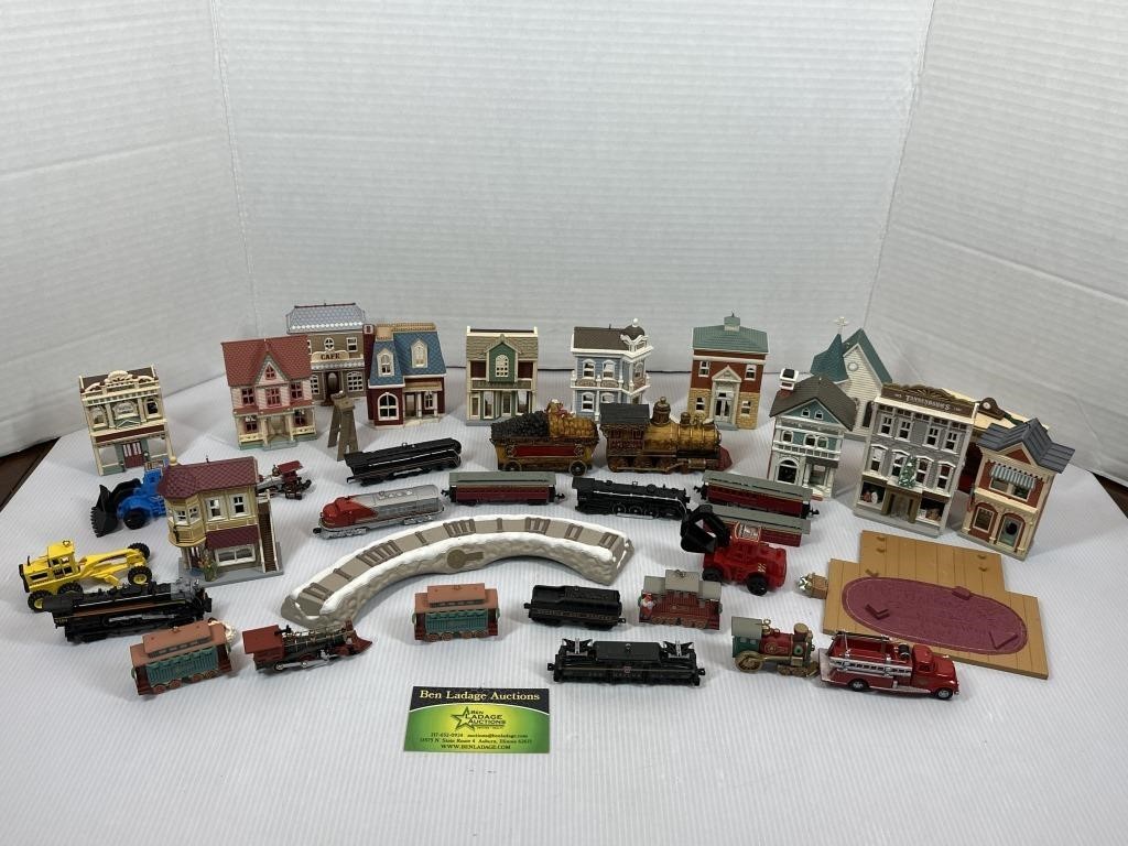 Christmas & Train Decor