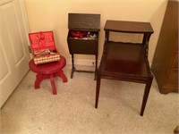 Vsewing supplies, end table and magazine rack
