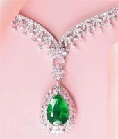 5.7ct Colombian Emerald 18Kt Gold Pendant