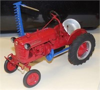 Reickie1/16 Farmall Cub w/ Sickle Bar Mower